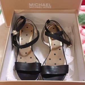 Michael Kors platform black espadrilles sandals size 9